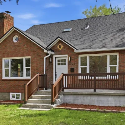 Brick Home Sq
